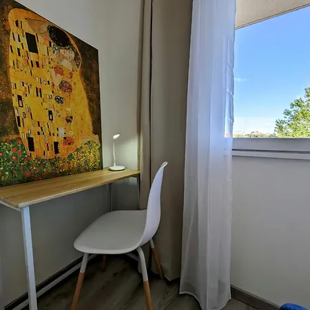 Central Et Confortable Avec Vue Reposante Sur Les Berges De La Tet Apartament *
